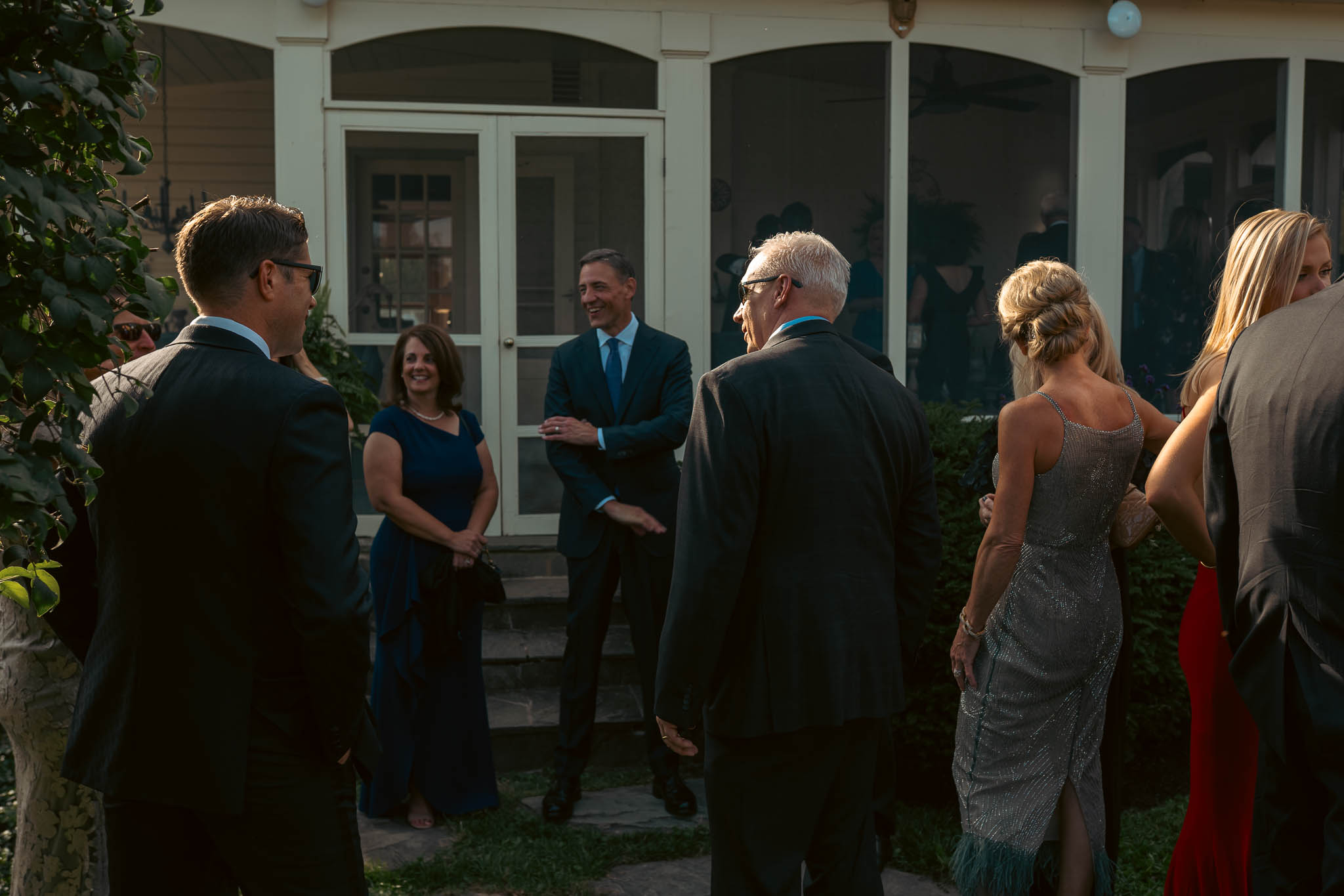 Guests making their way to the ceremony lawn — Sylvanside Farm wedding in Purcellville, Virginia