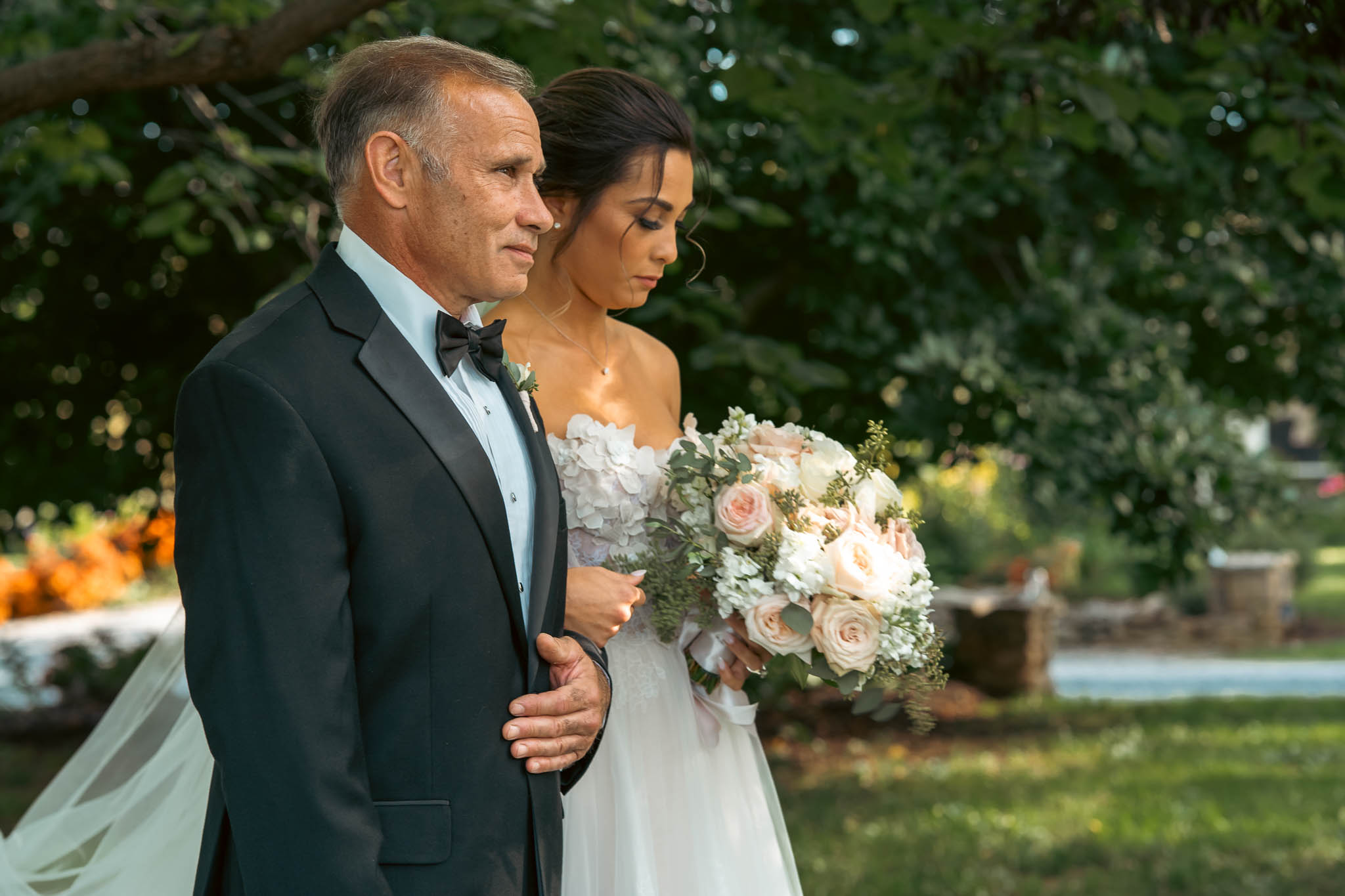 The bride and her father before walking down the aisle — Sylvanside Farm wedding in Purcellville, Virginia